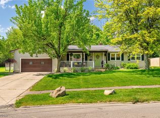 461 Oakridge Dr, Youngstown, OH 44512