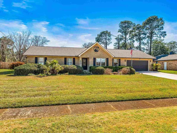 6989 Lake Joanne Dr, Pensacola, FL 32506