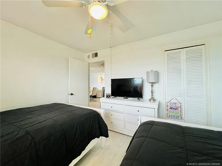 9400 S Ocean Dr #707 — Photo 41