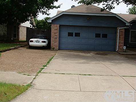 4th image of 1085 W Hills Ter