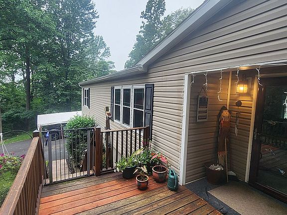 4th image of 260 Schweitz Rd
