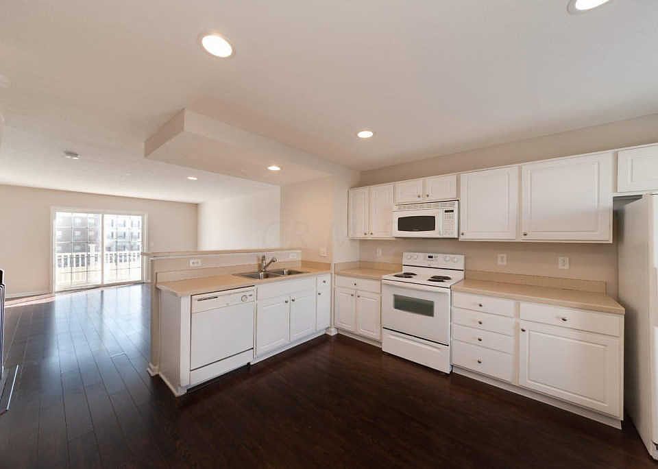 1st image of 5284 Royal Arch Cascade Dr