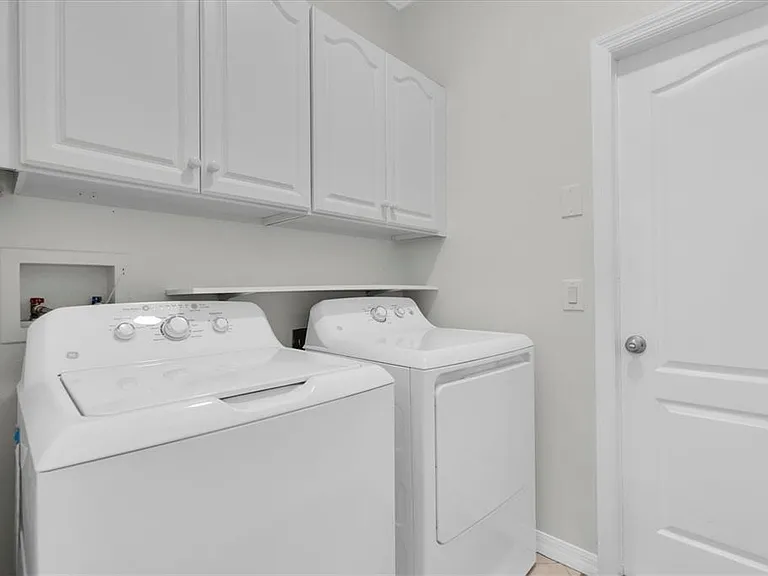 3312 Chapel Creek Cir — Photo 29