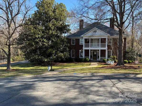 511 Glencurry Dr, Charlotte, NC 28214