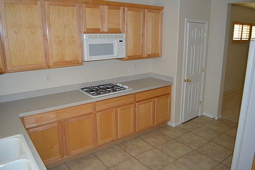 3rd image of 10605 Casa Bianca St
