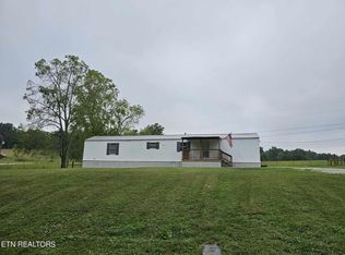 766 Lantana Firetower Rd, Crossville, TN 38572