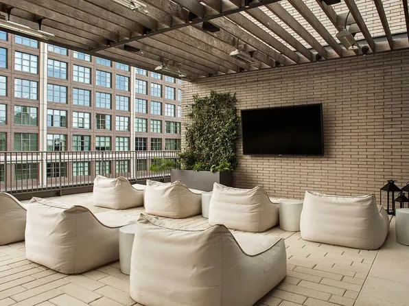 180 Front Street image 14 of 21