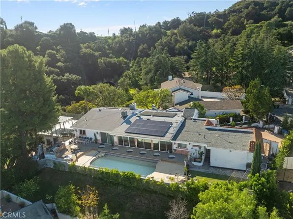 16015 Jeanne Ln, Encino, CA 91436