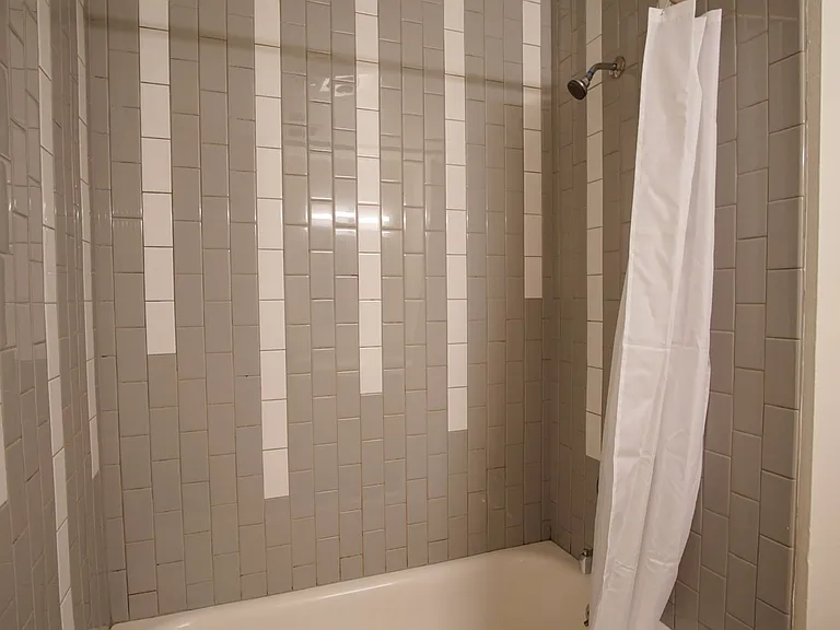 4030 SE Gladstone St #5 — Photo 16