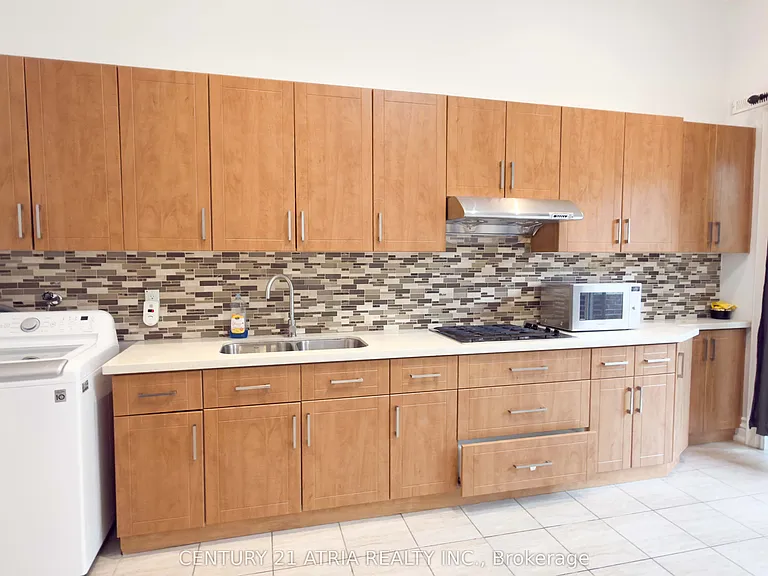 183 Ellerslie Ave #BASEMENT — Photo 5