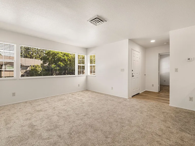 Amanda Place Apartments — Photo 64