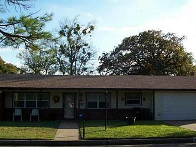 801 NW 10th St, Mineral Wells, TX, 76067