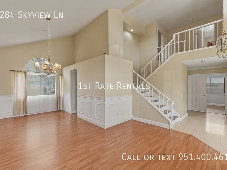 3284 Skyview Ln — Photo 3