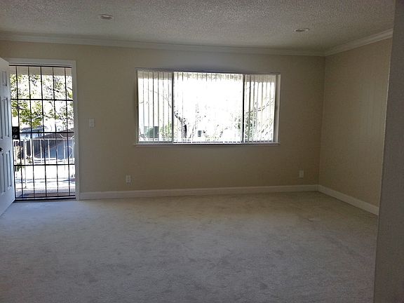 2nd image of 2743 Joseph Ave #4