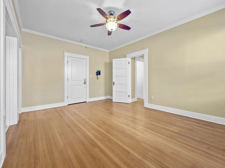 2056 NW Glisan St — Photo 34