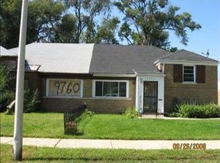 9760 S Oglesby Ave, Chicago, IL
