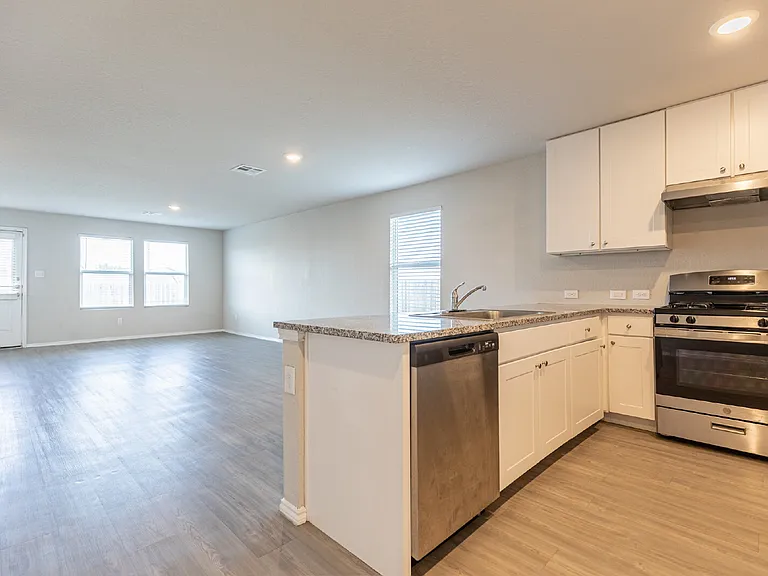 2766 Rosefinch — Photo 4
