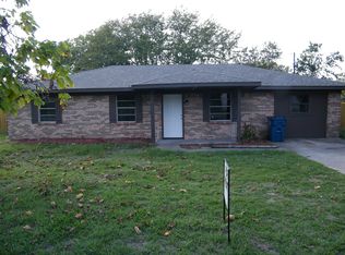 106 N Lackey St, Tom Bean, TX 75489