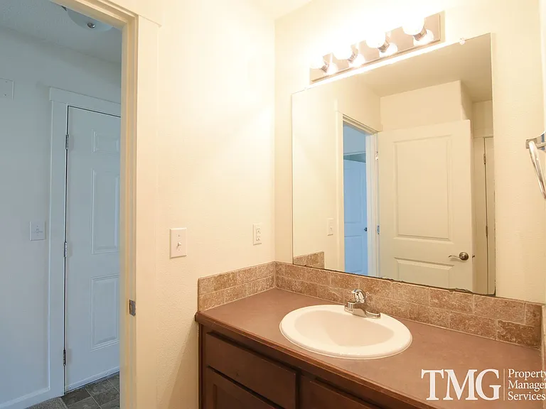 1017 SE 12th Ave — Photo 94
