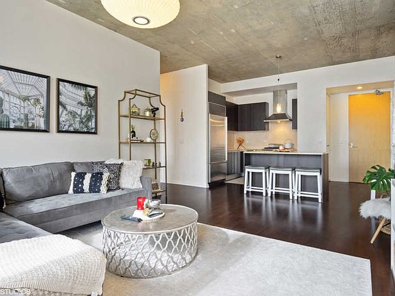 5th image of 600 N Fairbanks Ct Unit 1603