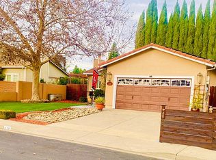 748 Scottsdale Dr, Vacaville, CA
