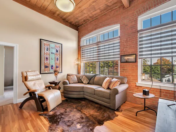 10 Main Street #406, Berlin, CT 06037