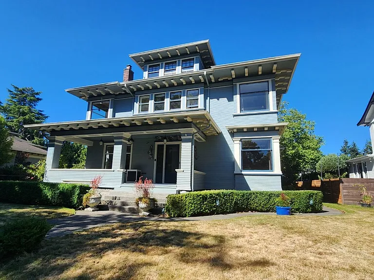 3316 Grand Ave — Photo 1