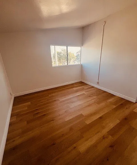 123 W 12th St (Beacon Harbor View, LLC) — Photo 25