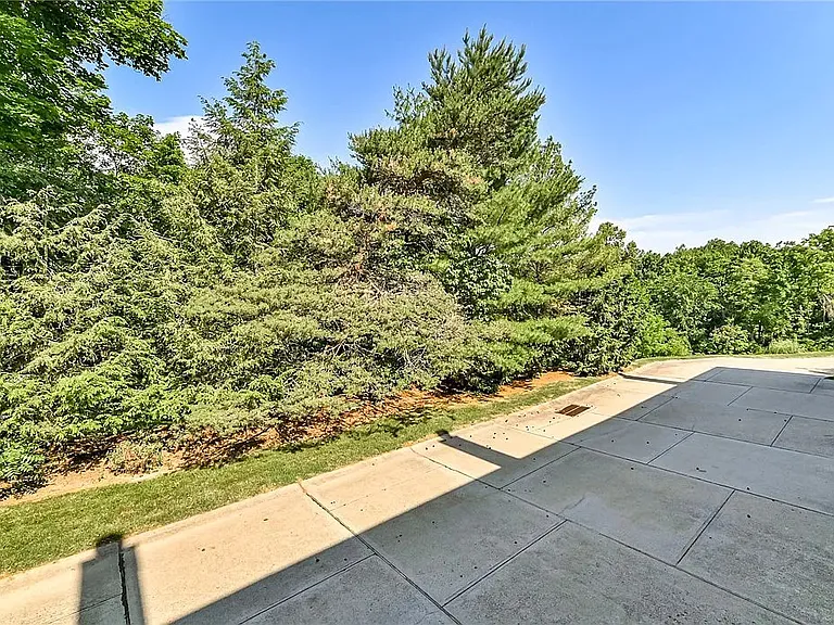 1589 Stone Mansion Dr — Photo 19