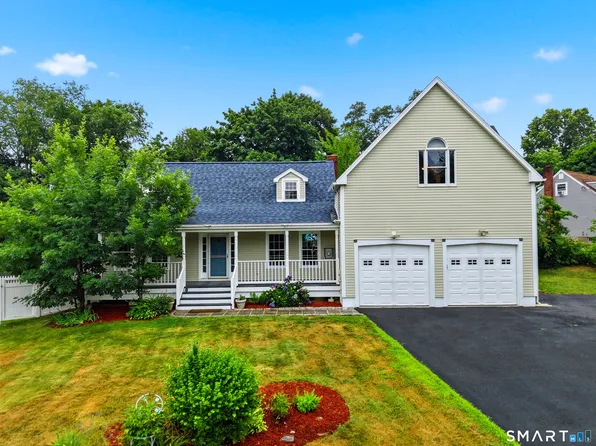 36 Ruth Street, Trumbull, CT 06611