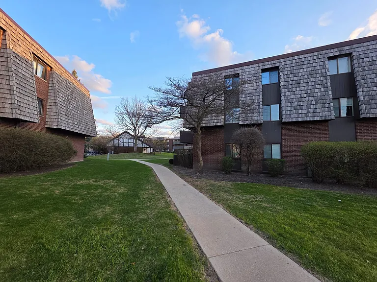 Back/Side entrance. And Walk track.