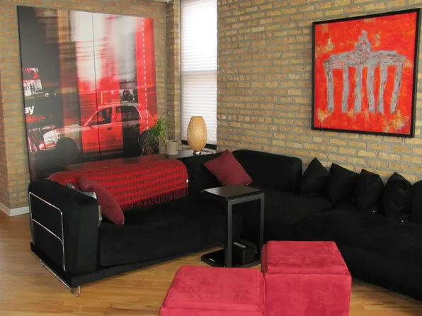 2943 N Lincoln Ave, Chicago, IL 60657