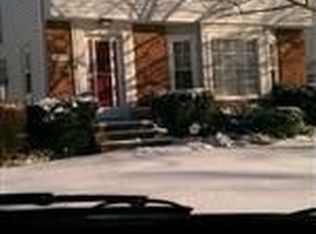 24350 Yosemite Dr, Euclid, OH 44117