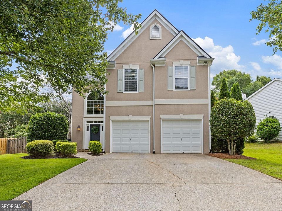 1st image of 2034 Crestview Way