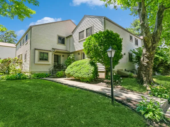 111 Fiddler Green Road #C, Stratford, CT 06614