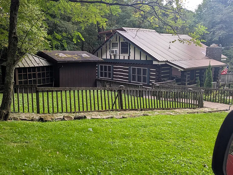 816 Heaton Creek Rd — Photo 1