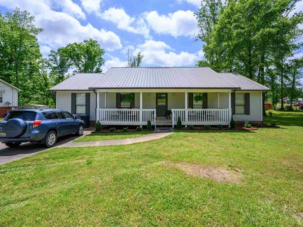 103 Pinedale Cir, Columbiana, AL 35051