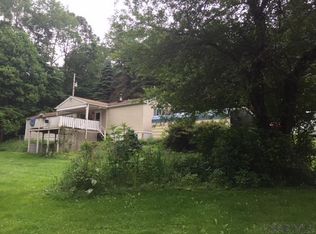 57 Mack Rd, Seward, PA 15954