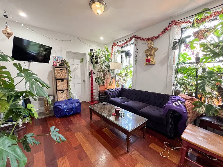 50 Granite St #2L — Photo 1