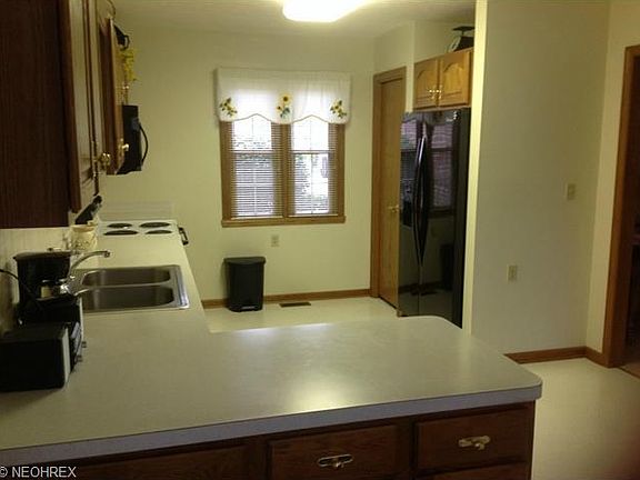 5th image of 1139 Sterling Oaks Dr