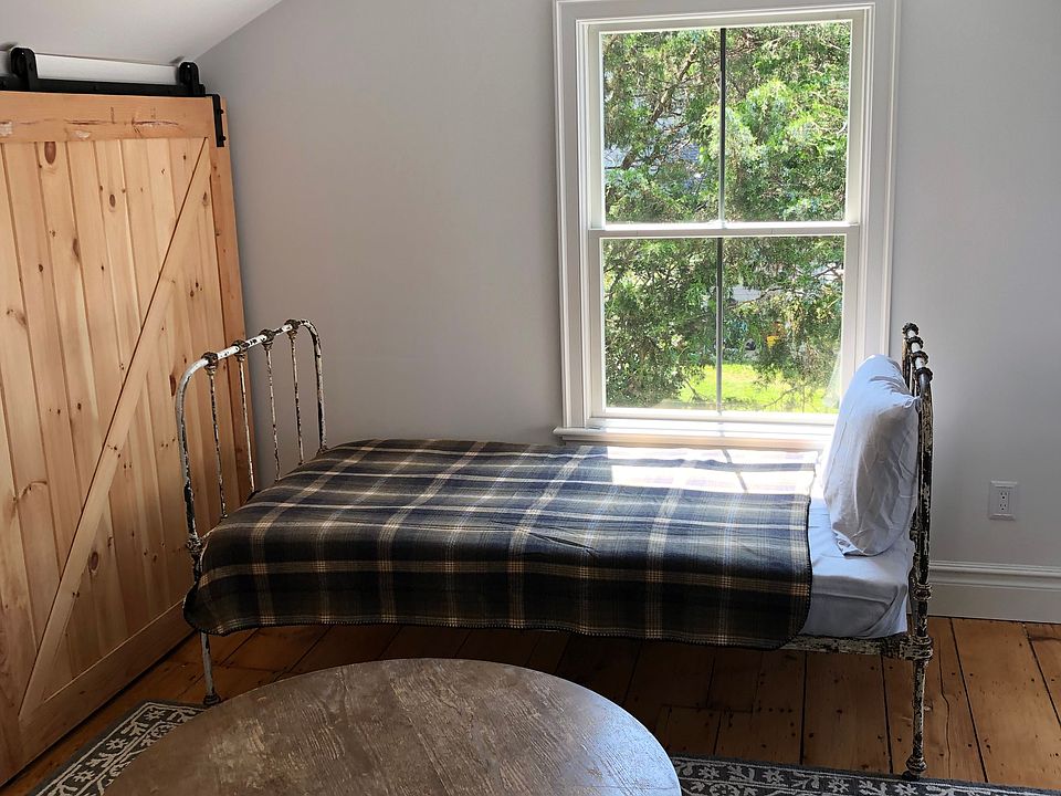 412 Carpenter St Greenport NY Zillow