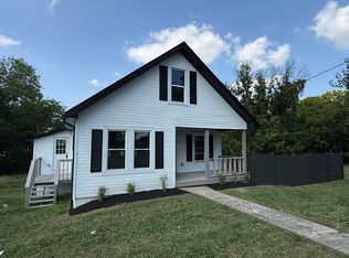 531 Mooreland Ave, Harrodsburg, KY 40330