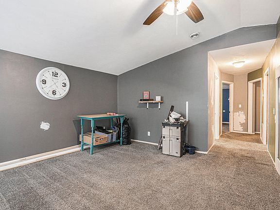 5th image of 8887 Vista Dr