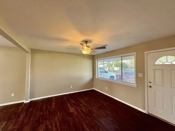 5th image of 1809 Lake St