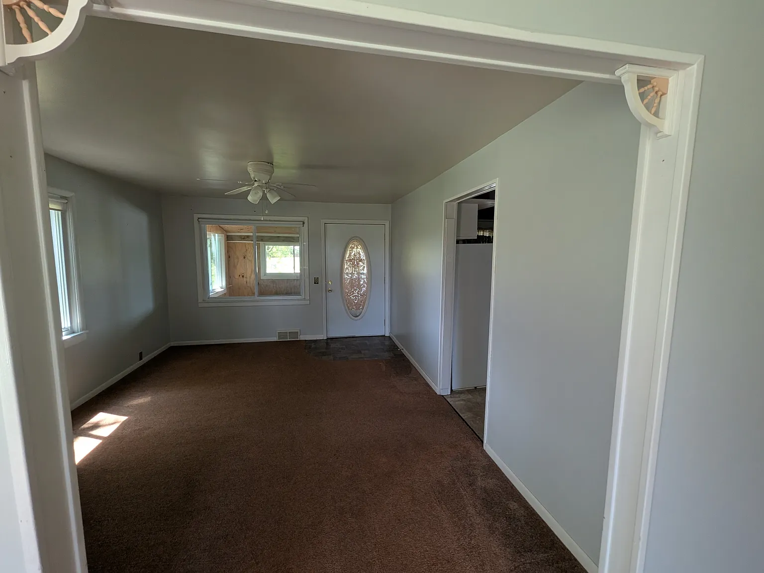 3 bed, $1,500 — Photo 2