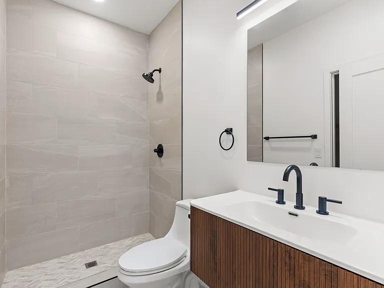3248 Clairemont Dr #4 — Photo 11