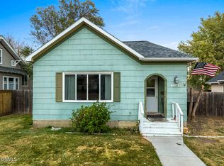 606 3rd Ave E, Williston, ND 58801
