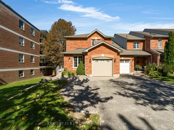 102 Holgate St, Barrie, ON L4N 2T9