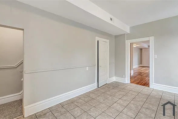 3 bed, 1630 sqft, $1,600 — Photo 4