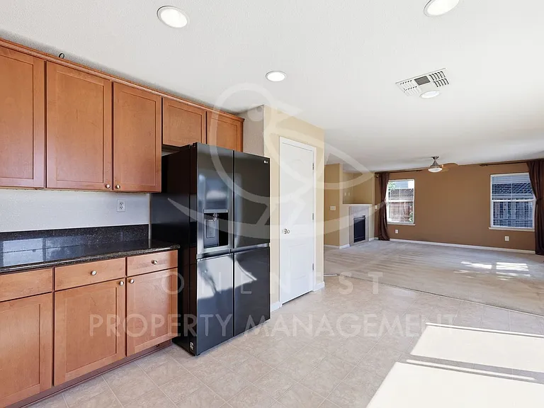 2708 Woodfield Way — Photo 16